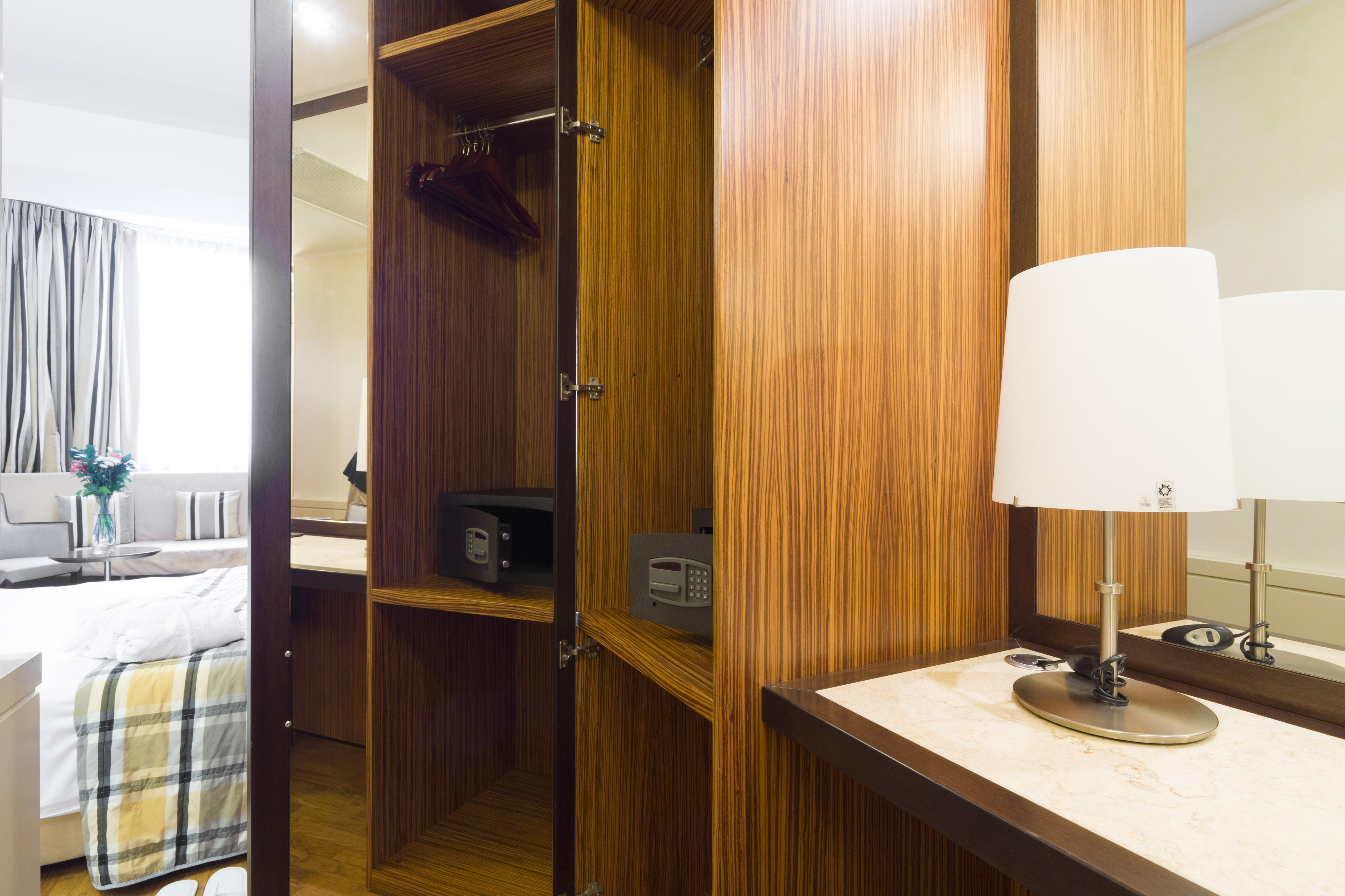 Hotel Carrobbio Milano Ngoại thất bức ảnh