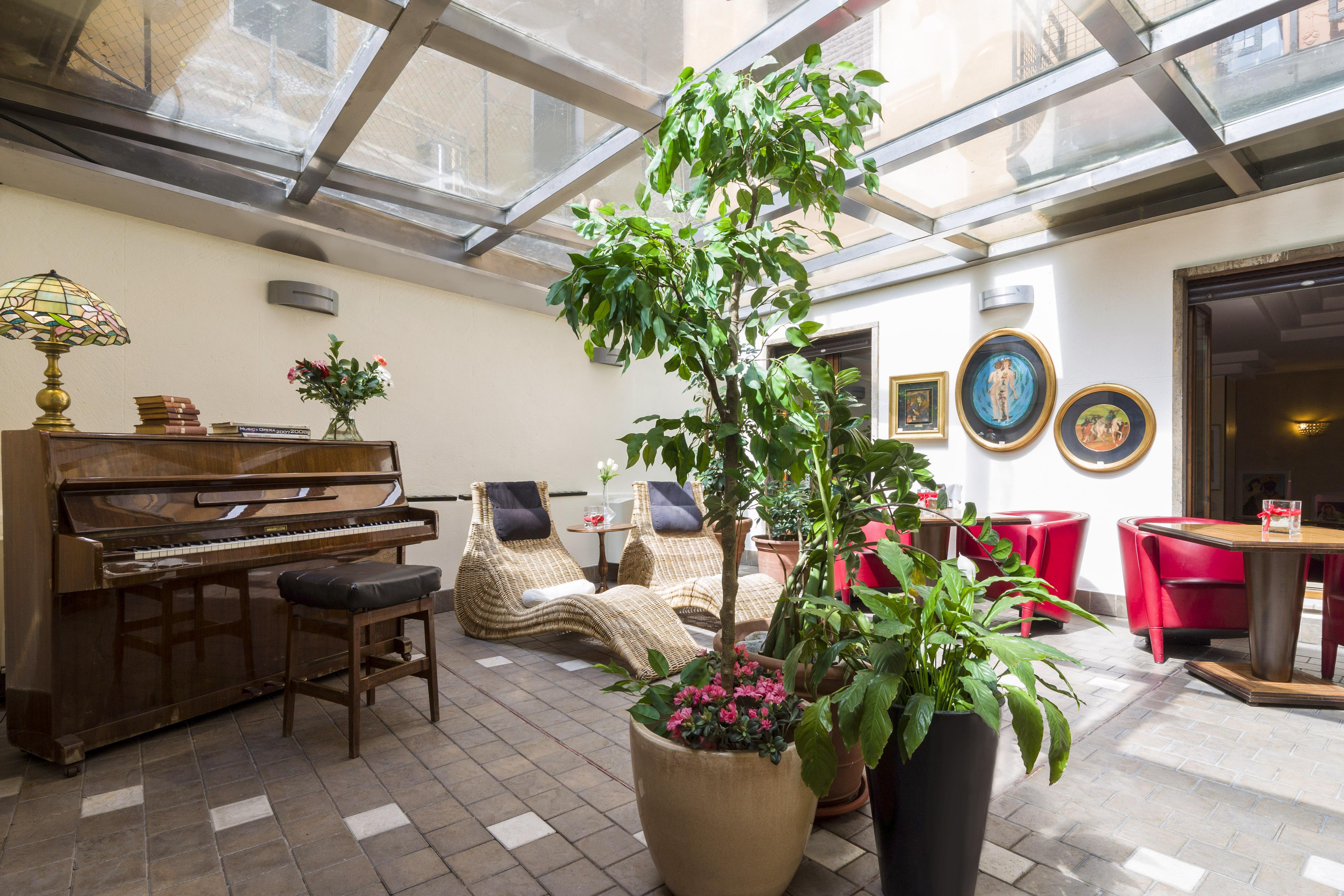 Hotel Carrobbio Milano Ngoại thất bức ảnh