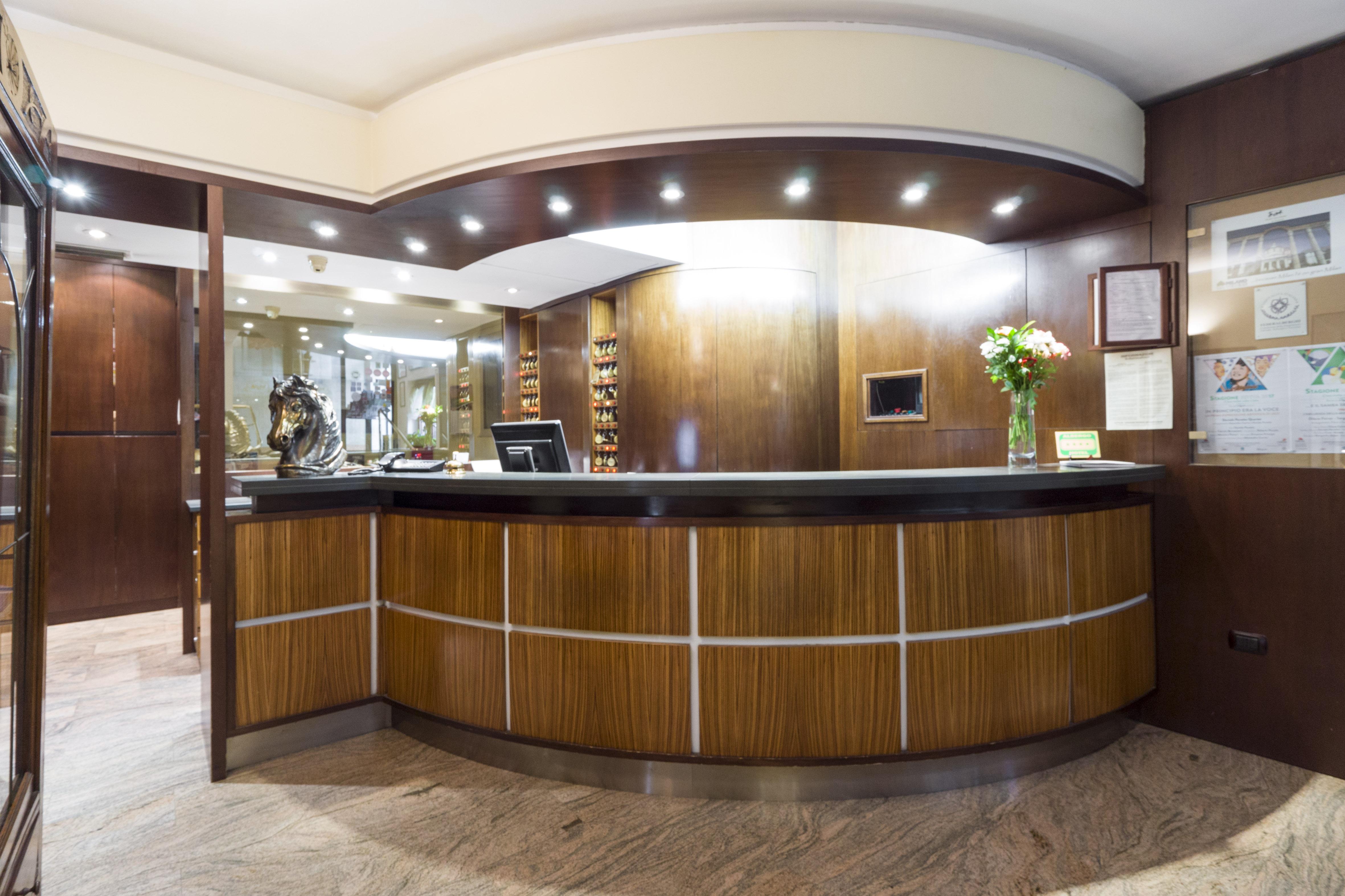 Hotel Carrobbio Milano Ngoại thất bức ảnh