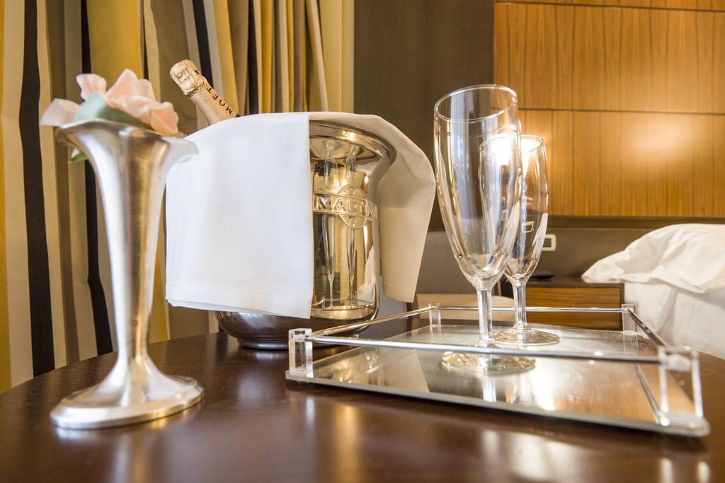 Hotel Carrobbio Milano Ngoại thất bức ảnh