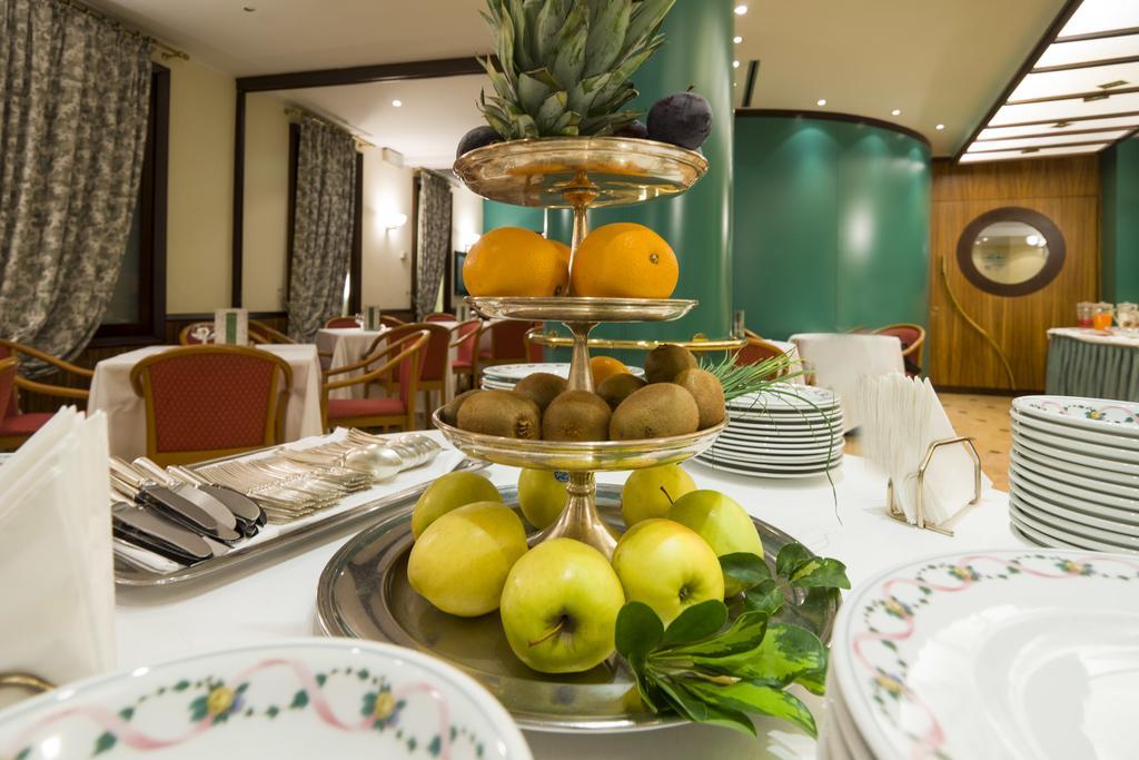 Hotel Carrobbio Milano Ngoại thất bức ảnh