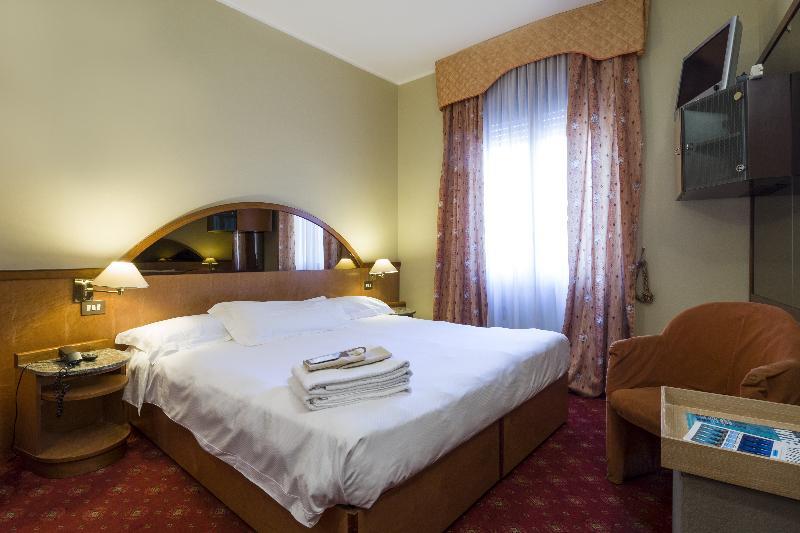 Hotel Carrobbio Milano Ngoại thất bức ảnh