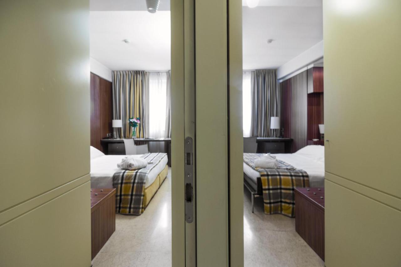 Hotel Carrobbio Milano Ngoại thất bức ảnh